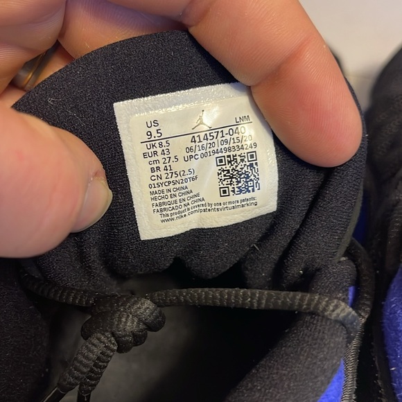 Size 9.5 Jordan 13 hyper royal - Picture 5 of 6